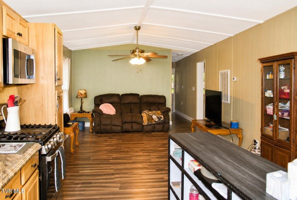 Photo #8: 225 Shaw Road