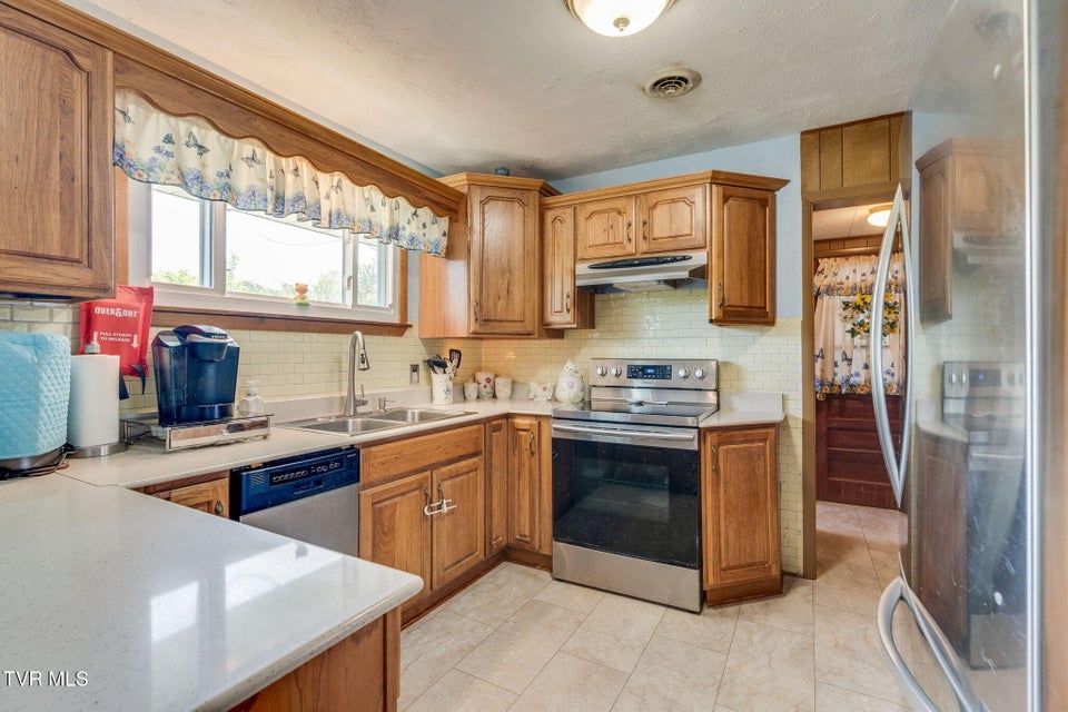 Photo #7: 397 Buncombe Road
