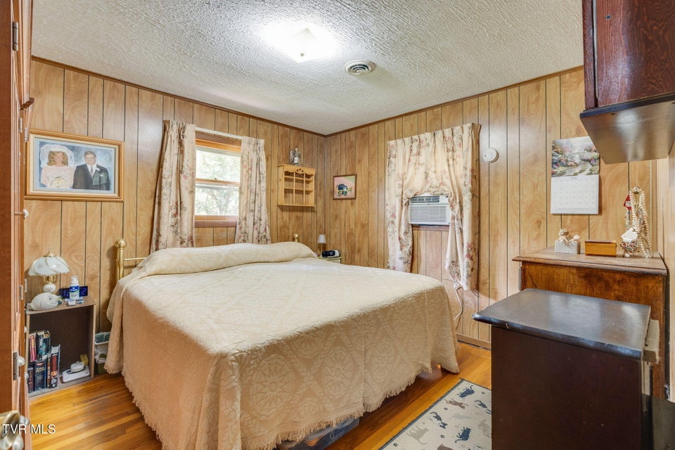 Photo #10: 397 Buncombe Road