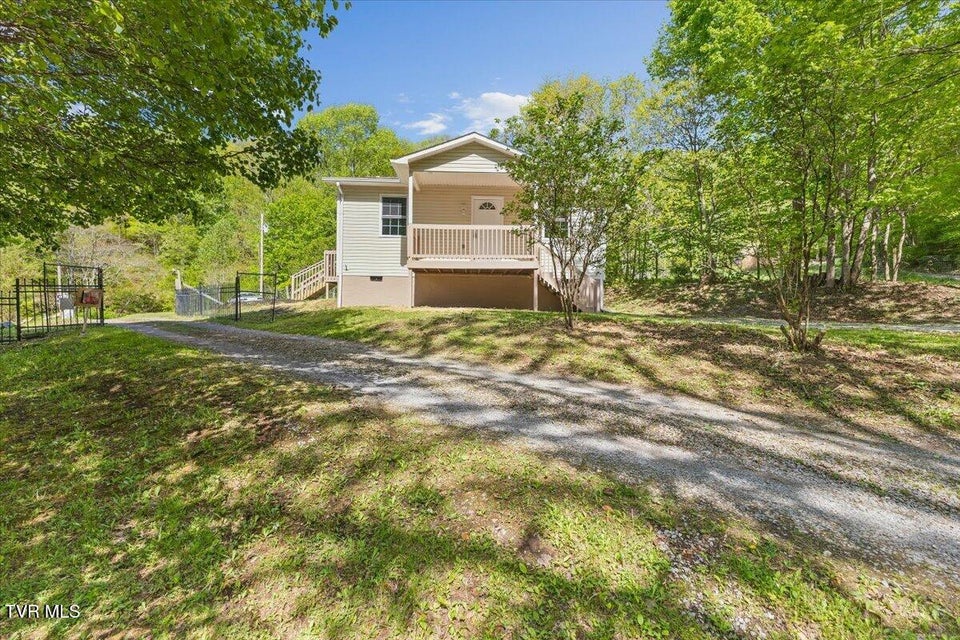 Photo #4: 195 Willard Perkins Road