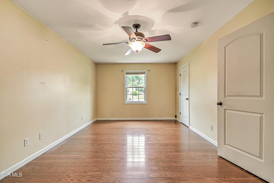 Photo #20: 210 Falcon View Drive