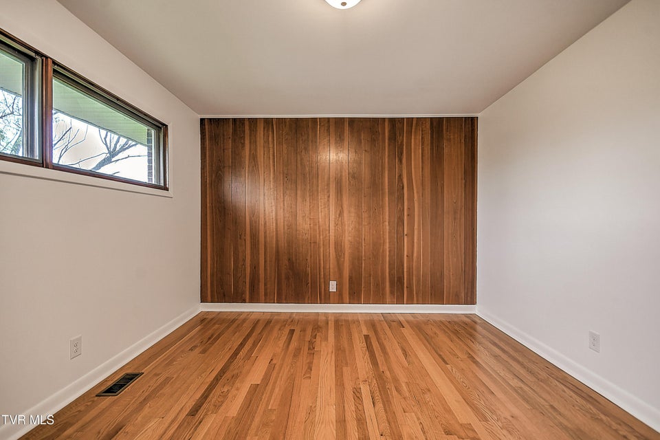 Photo #31: 912 Colfax Avenue