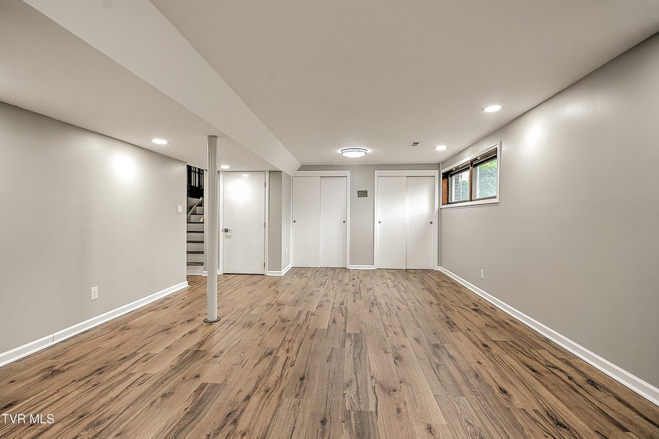 Photo #43: 912 Colfax Avenue