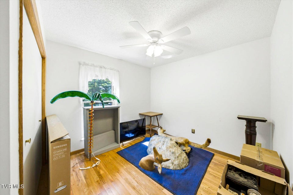 Photo #17: 997 Lake Ridge Drive