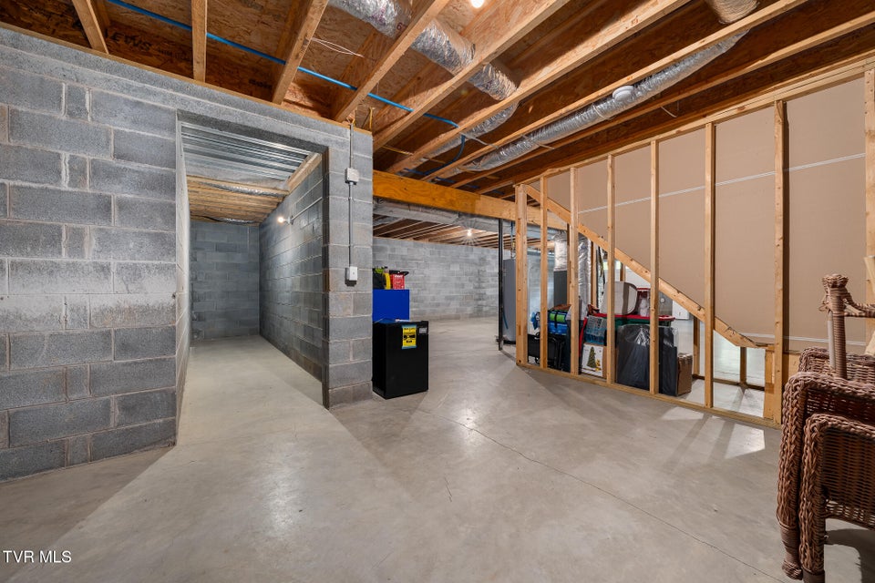 Photo #34: 83 Whisper Bend