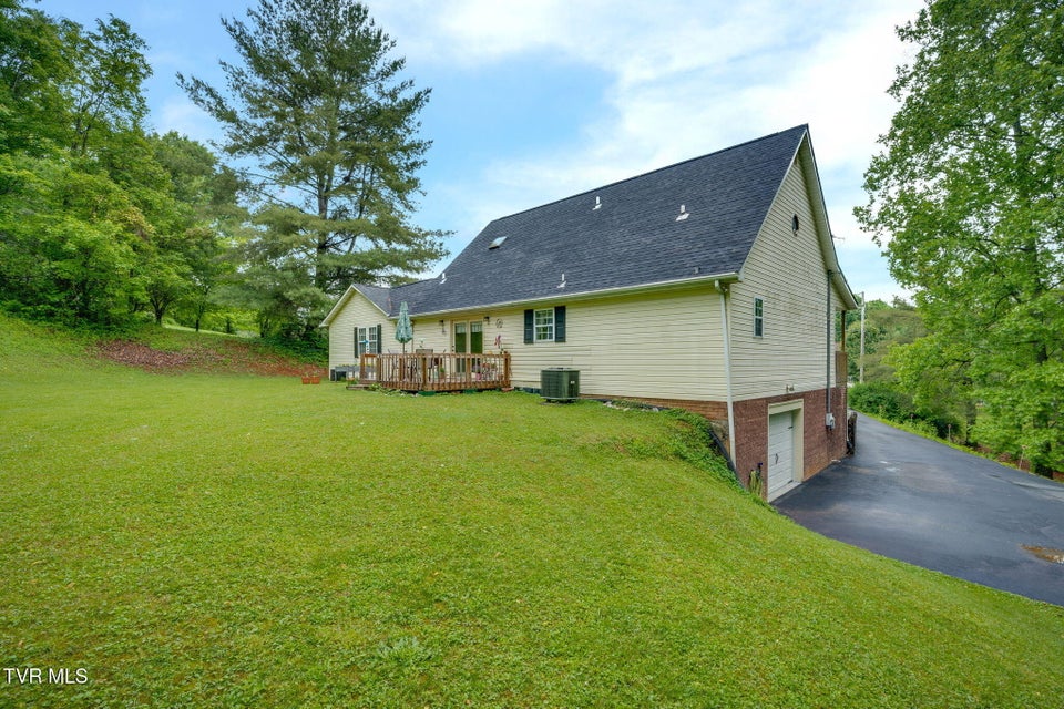 Photo #41: 122 Margo Drive