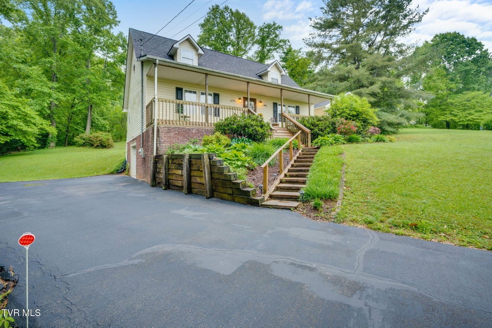 Photo #2: 122 Margo Drive