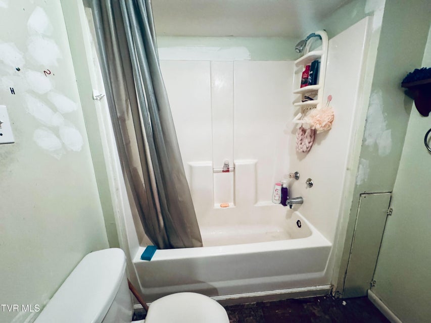 Photo #8: 184 Flanary Street