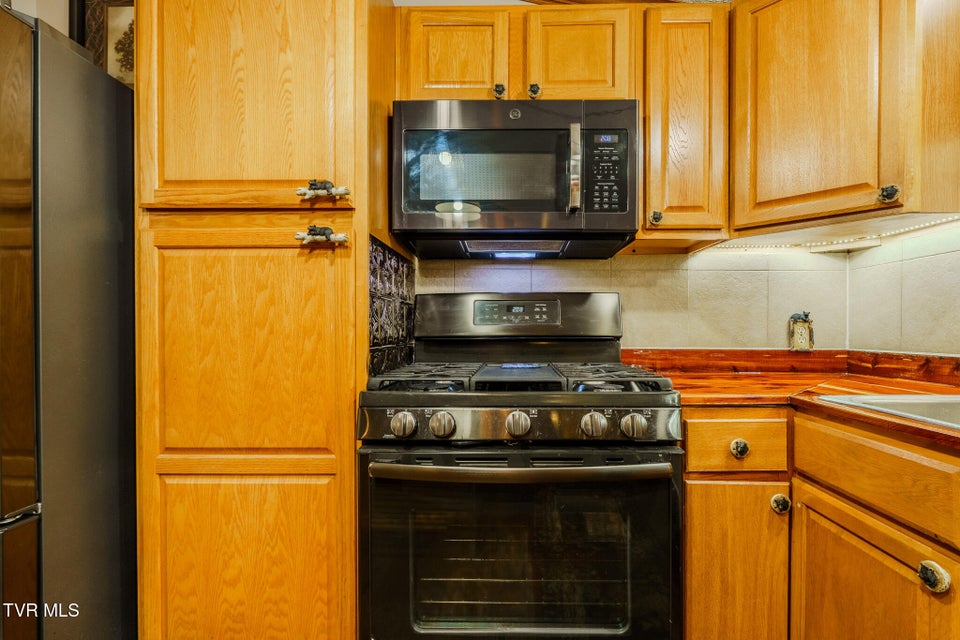 Photo #9: 1056 Dudley Drive