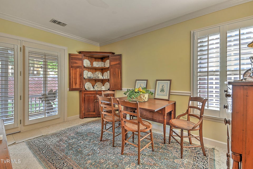 Photo #9: 2000 Manor Court