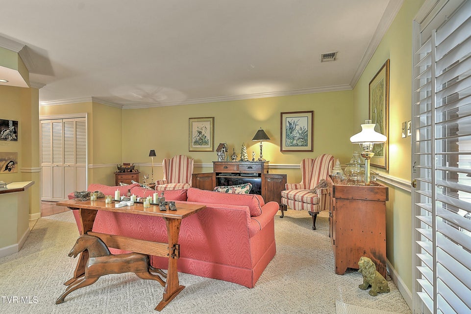 Photo #12: 2000 Manor Court