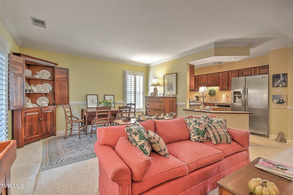 Photo #14: 2000 Manor Court