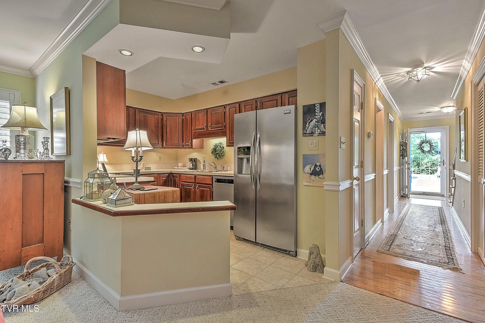 Photo #17: 2000 Manor Court