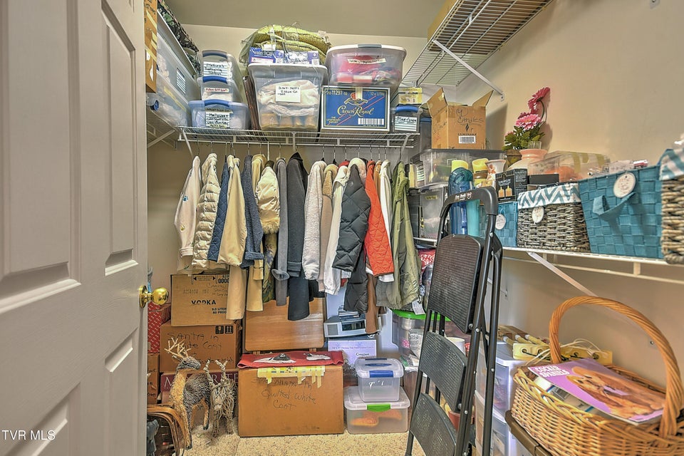 Photo #24: 2000 Manor Court