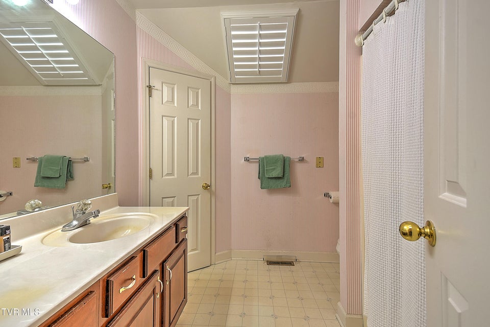 Photo #29: 2000 Manor Court