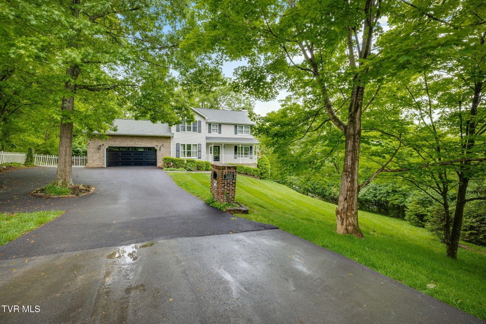 Photo #3: 3605 Rockwood Place
