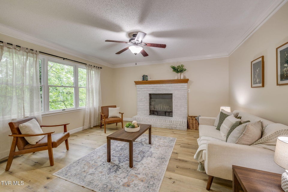 Photo #11: 3605 Rockwood Place