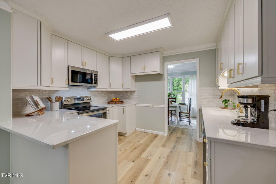 Photo #17: 3605 Rockwood Place