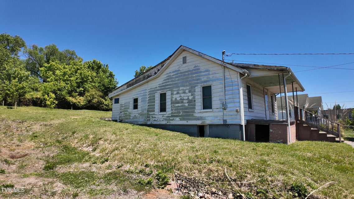 Photo #49: Tr 1 Bernard Avenue