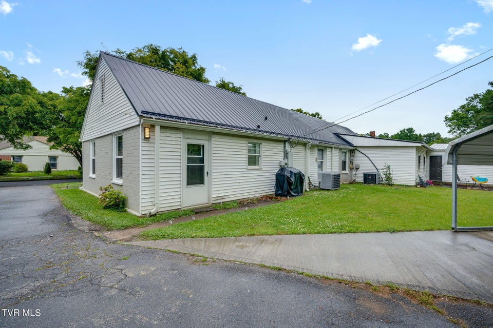 Photo #22: 422 Sequoyah Drive