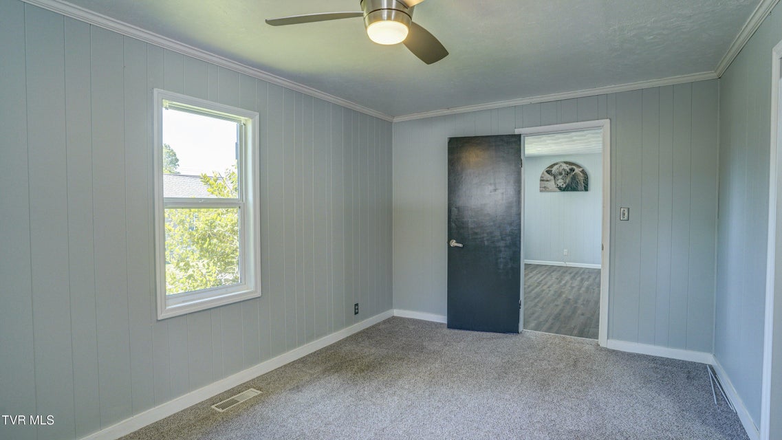 Photo #24: 401 Wilma Street