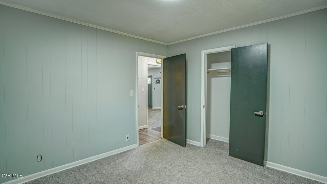 Photo #28: 401 Wilma Street