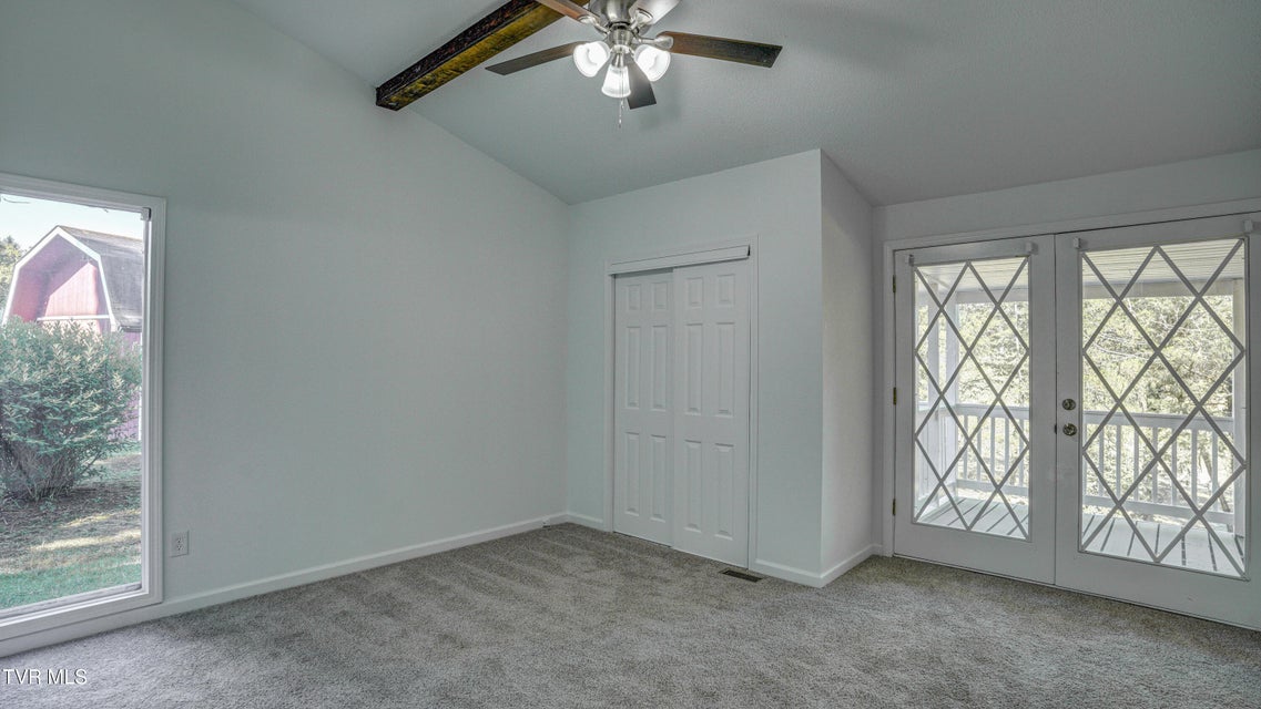 Photo #18: 4 Haver Hill Court