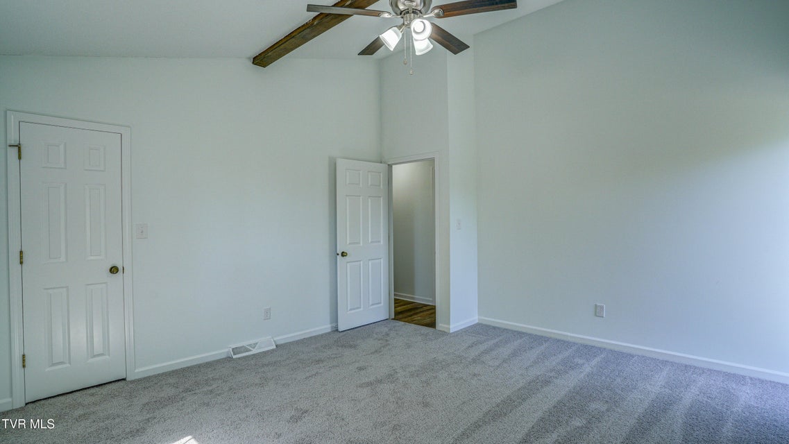 Photo #35: 4 Haver Hill Court