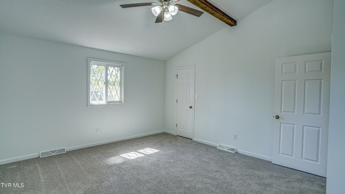 Photo #32: 4 Haver Hill Court