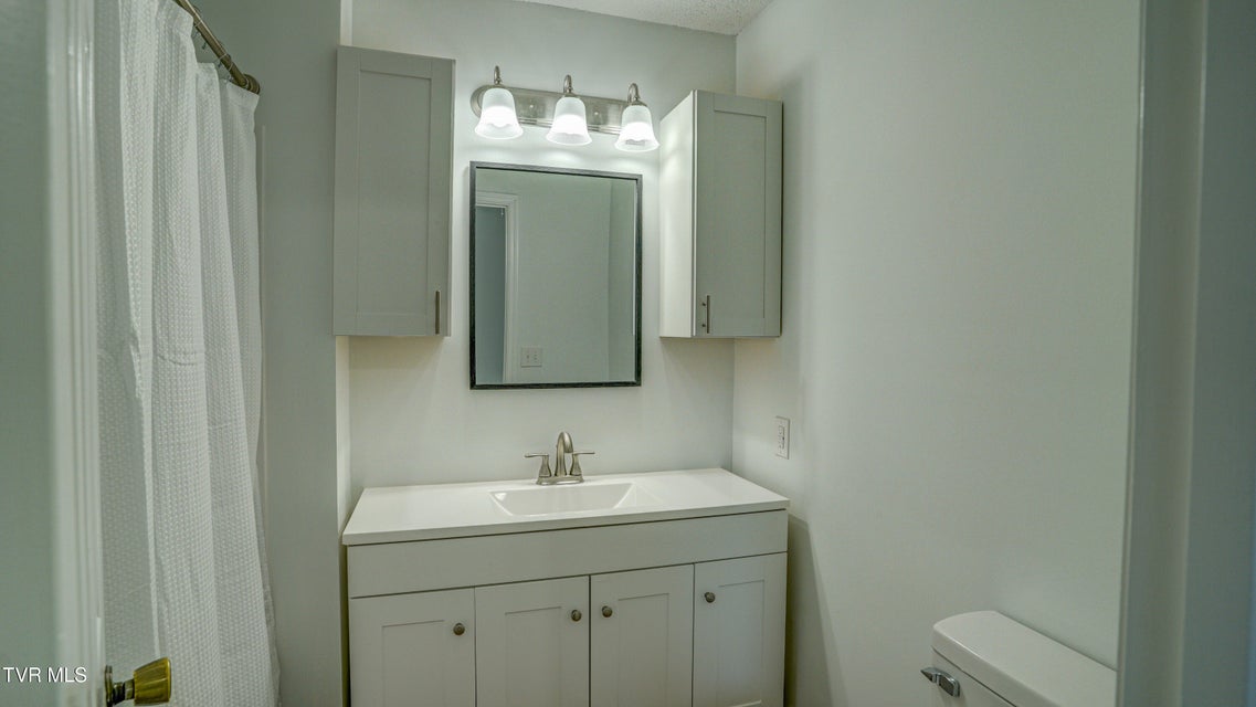 Photo #29: 4 Haver Hill Court