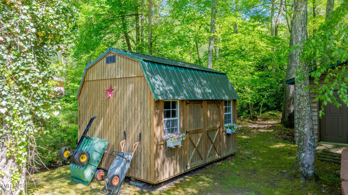 Photo #42: 1263 Harbin Hill Road