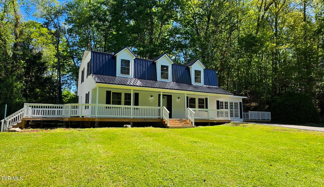 Photo #4: 5558 Paramont Road