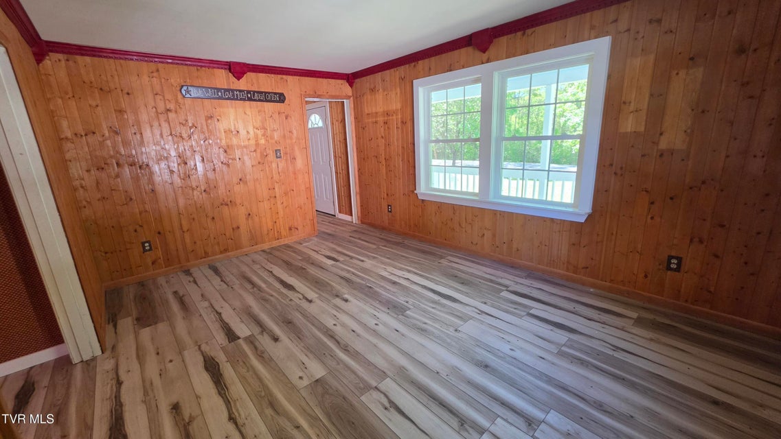 Photo #17: 5558 Paramont Road