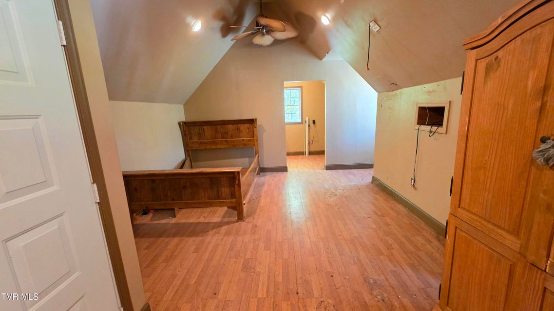Photo #29: 5558 Paramont Road