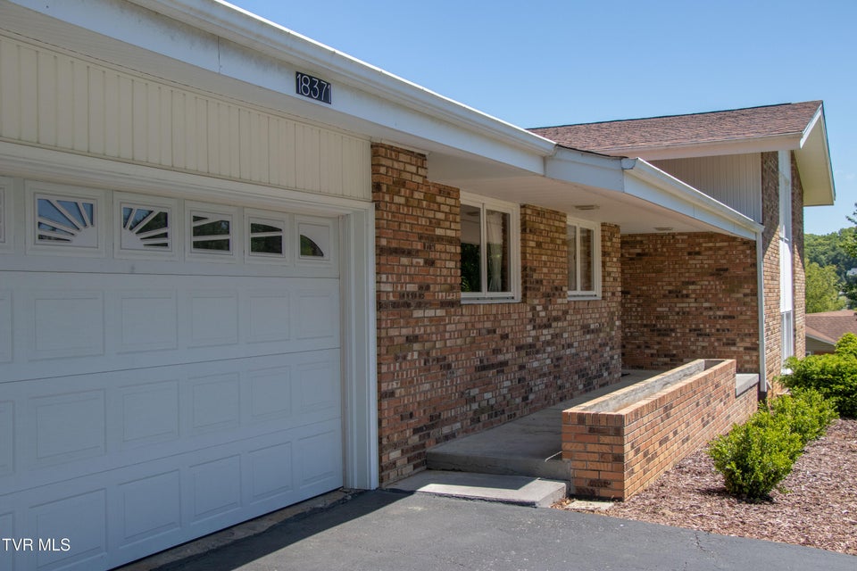 Photo #2: 18371 Westwood Drive