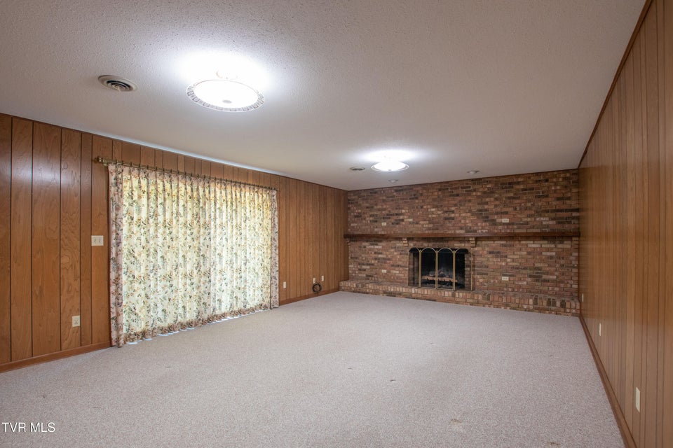 Photo #25: 18371 Westwood Drive