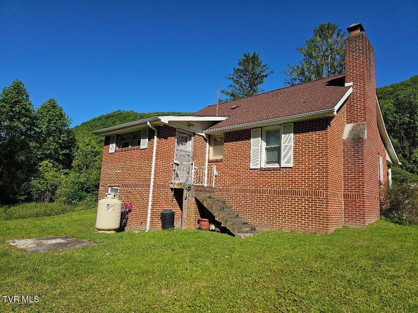 Photo #6: 2536 Orr Street