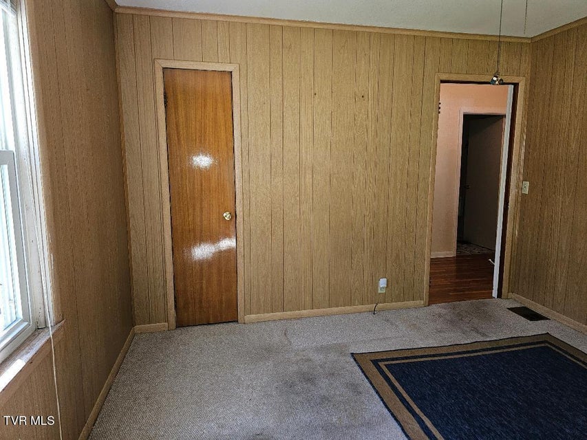 Photo #17: 2536 Orr Street