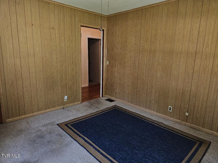 Photo #19: 2536 Orr Street