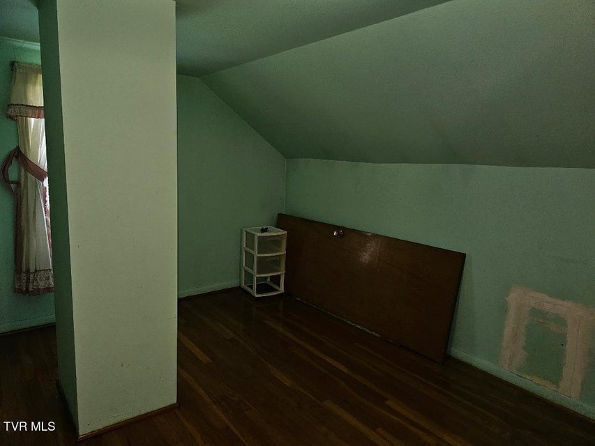 Photo #23: 2536 Orr Street
