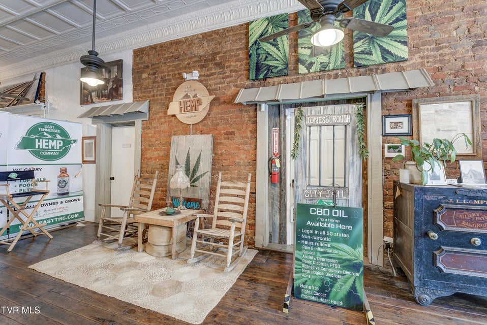 Photo #10: 107 & 109 Main Street
