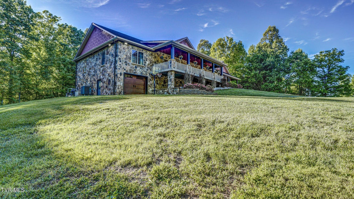 Photo #5: 167 Tailwater Road