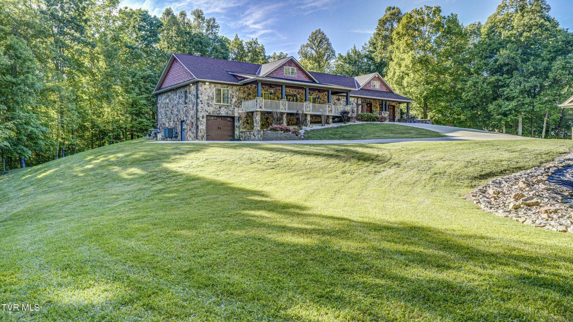 Photo #14: 167 Tailwater Road