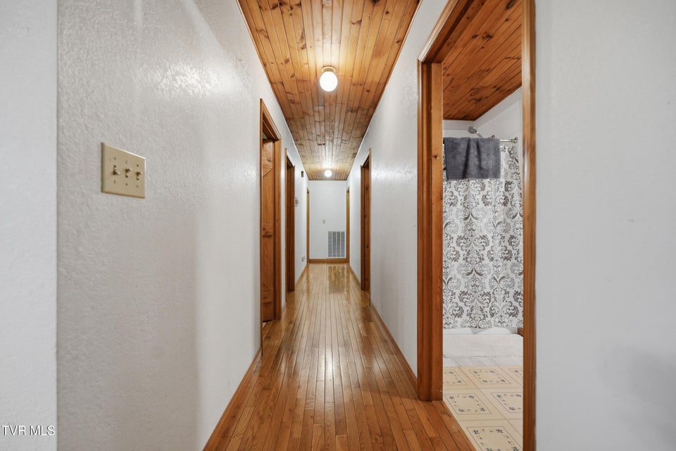 Photo #13: 3081 Ervintown Road