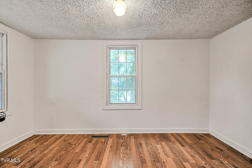 Photo #15: 510 Cherokee Drive