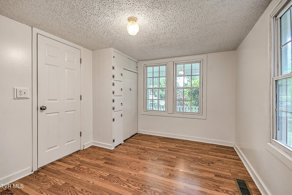 Photo #16: 510 Cherokee Drive