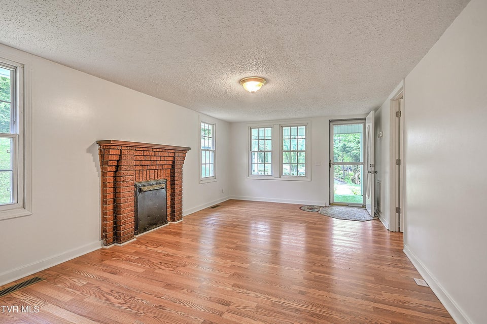 Photo #9: 510 Cherokee Drive