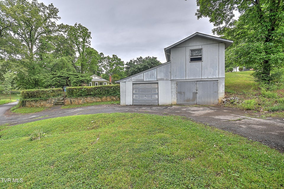Photo #33: 510 Cherokee Drive