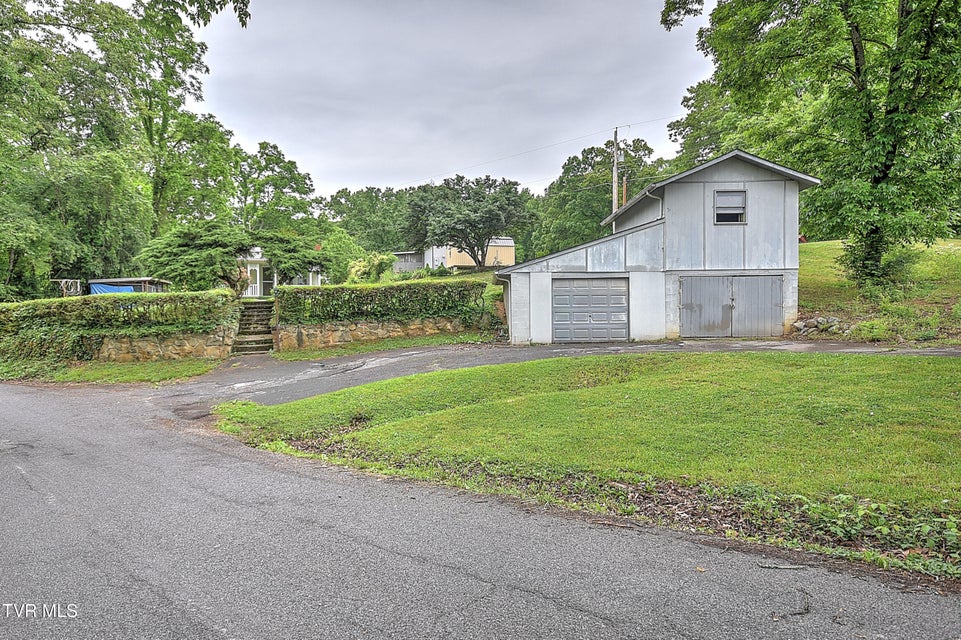 Photo #34: 510 Cherokee Drive