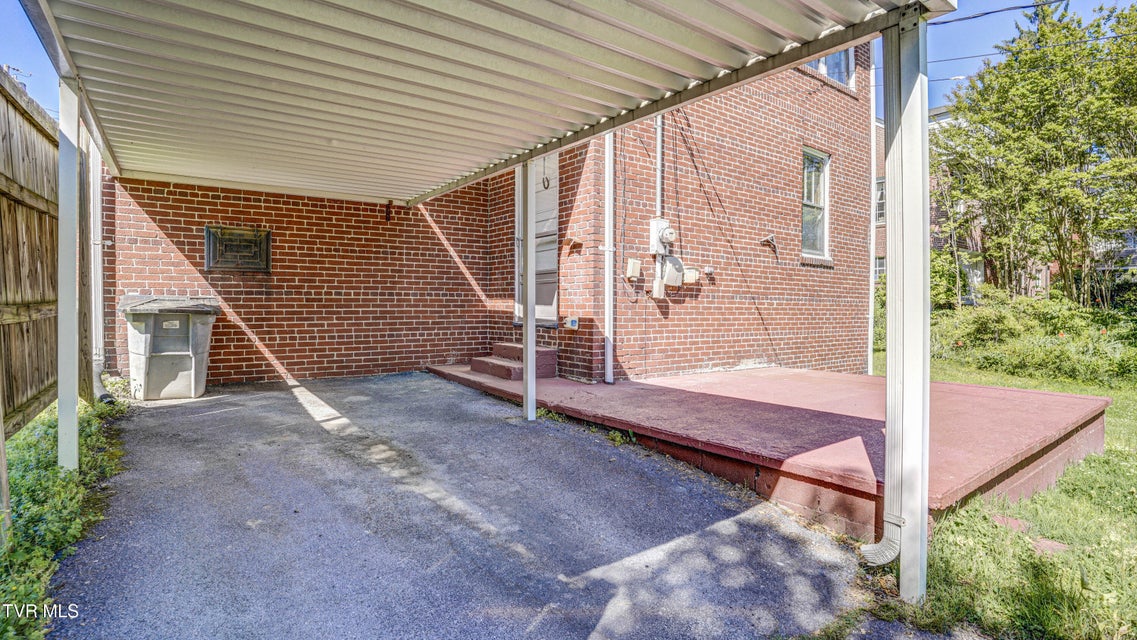 Photo #46: 704 Reynolds Street